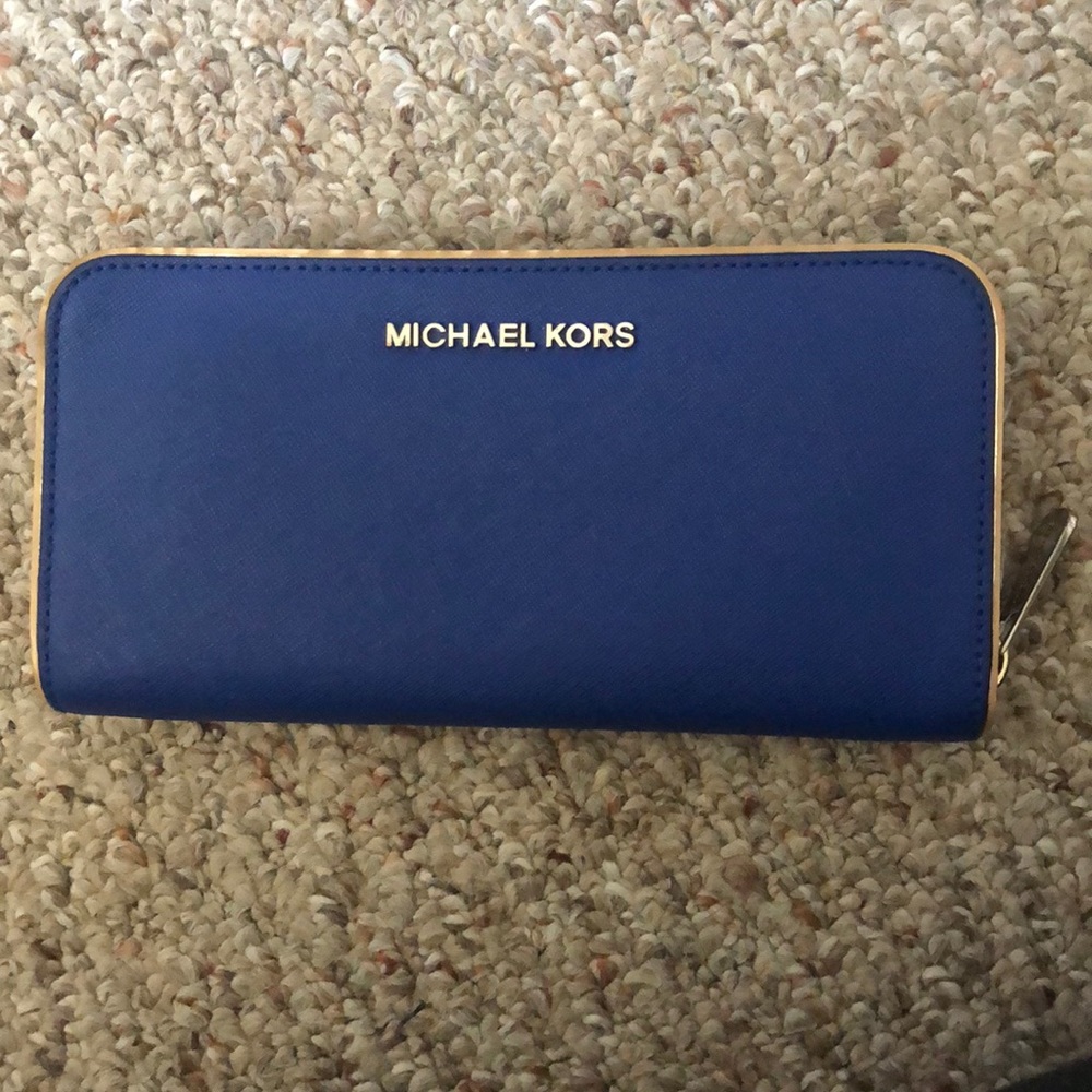 Michael Kors wallet